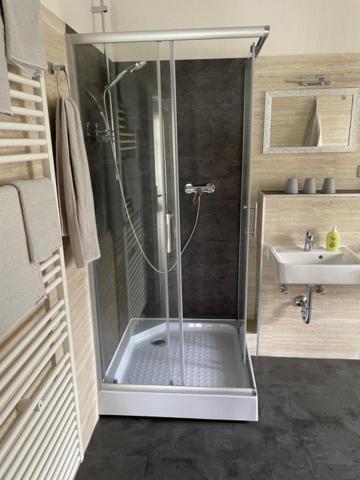 Ferienhaus Naehe Bad-Gandersheim Mit 5 Schlafzimmer Winzenburg エクステリア 写真